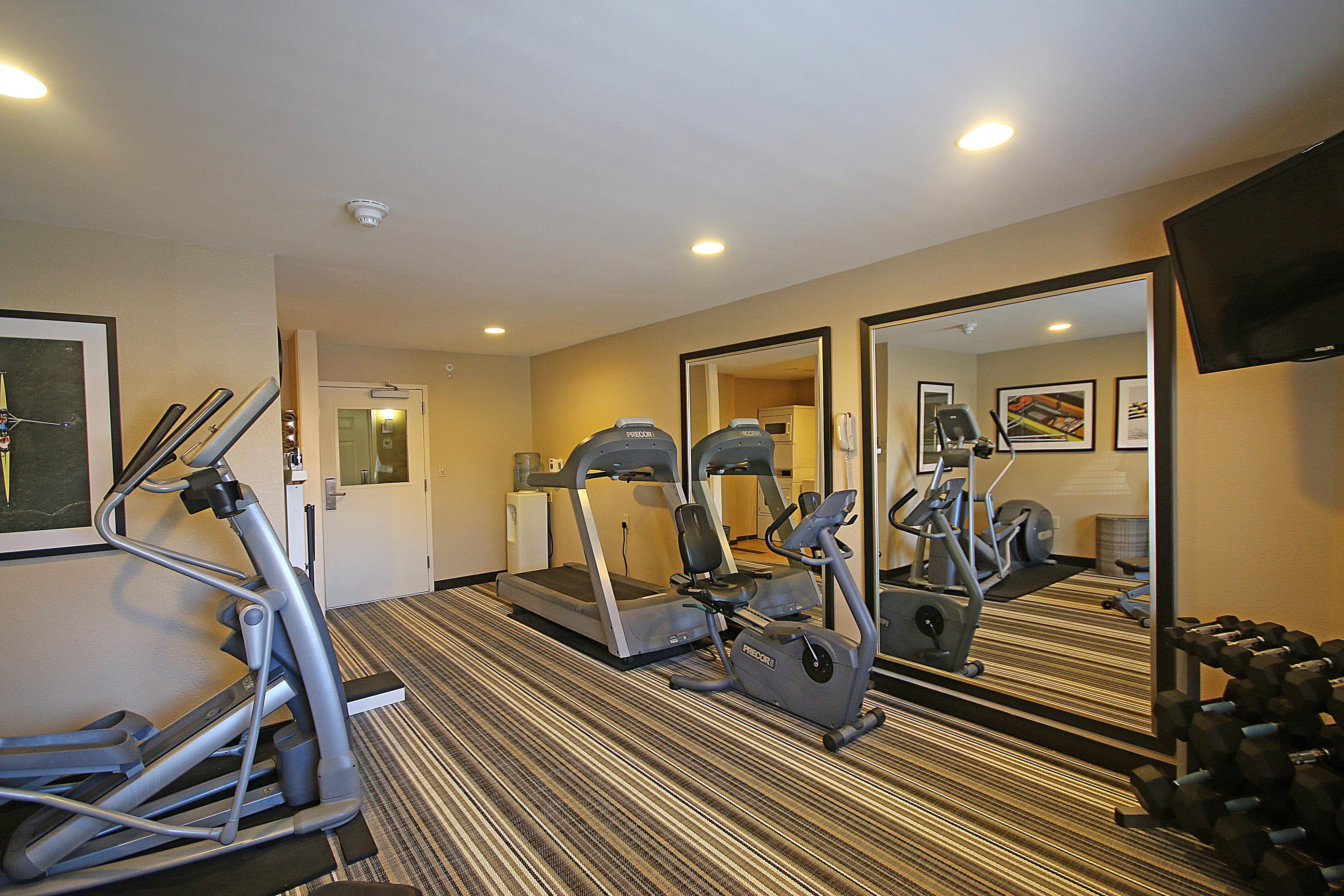 Candlewood Suites Newport News-Yorktown By Ihg Exterior foto