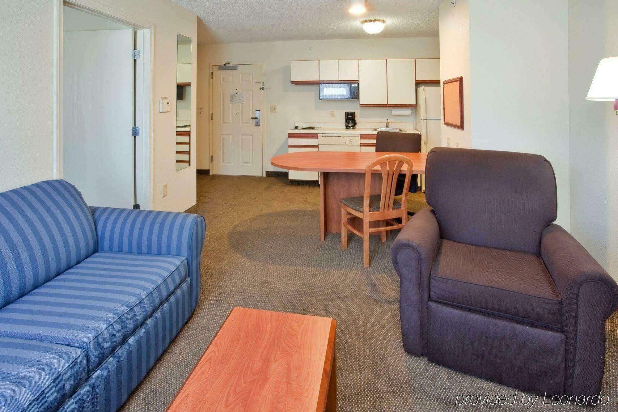 Candlewood Suites Newport News-Yorktown By Ihg Habitación foto