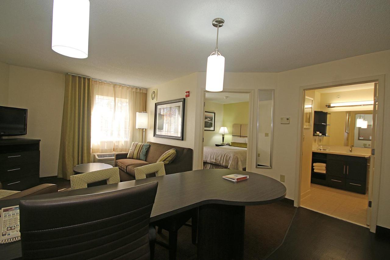 Candlewood Suites Newport News-Yorktown By Ihg Exterior foto